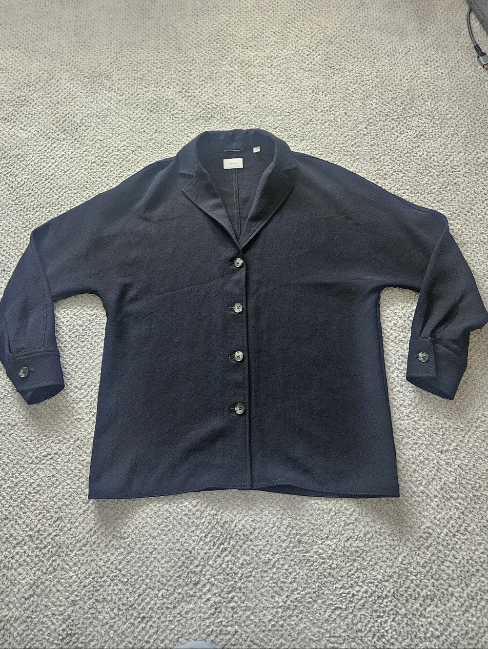 WILFRED Freeform Shirt Crepette Black XS Aritzia - Picture 2 of 10